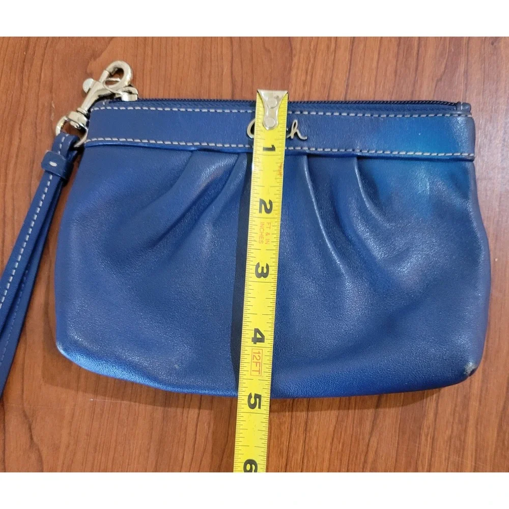 Coach Blue Leather Pleated Wristlet Pouch Zip Top Bag Gold‎ Logo AS IS